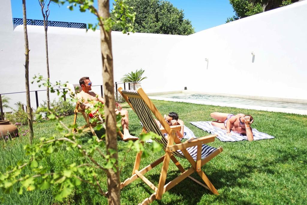 The Late Birds Lisbon - Gay Urban Resort Экстерьер фото